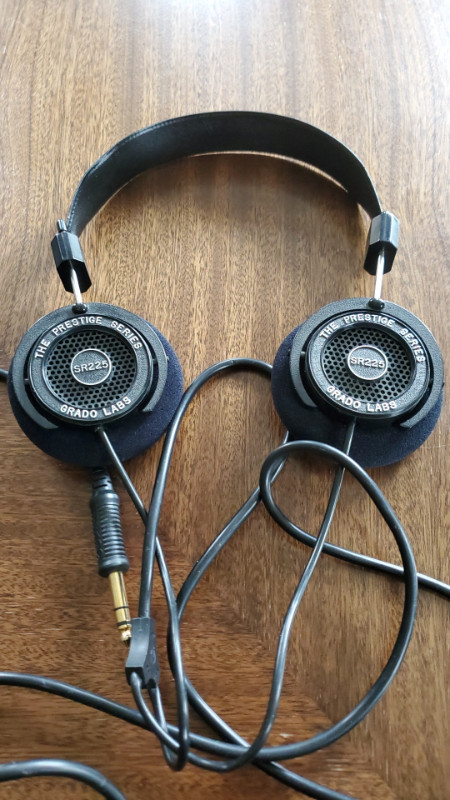 Prestige Grado SR225 Headphones in Headphones in Mississauga / Peel Region