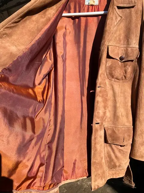 Vintage 70s Brown Suede Field Jacket Belted Safari Style Men's in Men's in City of Toronto - Image 4