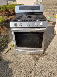 Samsung fully Gas stove with oven 