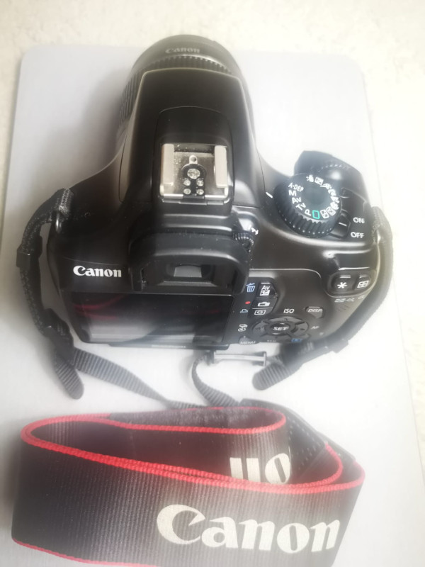 Canon DSLR camera EOS 1100D With 3 kit lenses, bag, charger in Cameras & Camcorders in Regina - Image 3