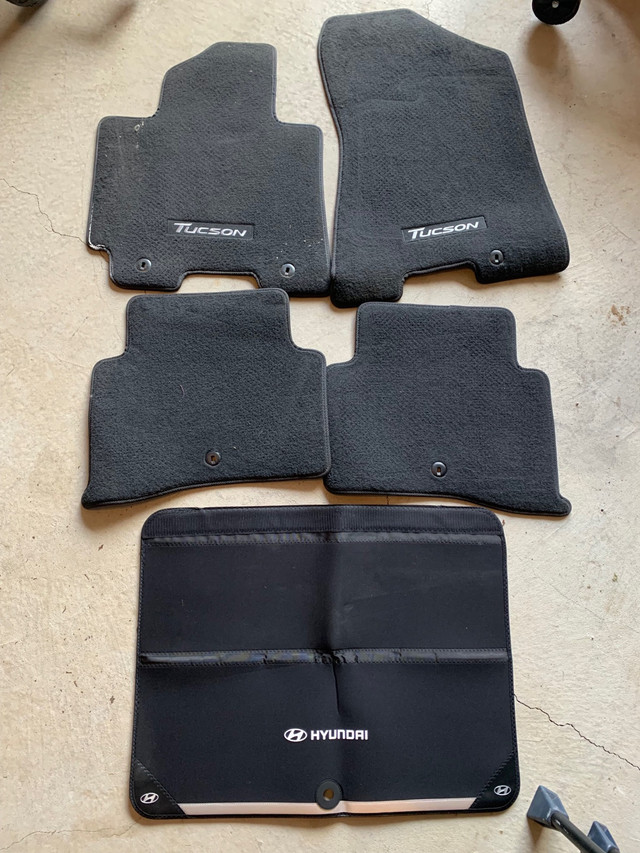 Hyundai Tucson floor mats in Other Parts & Accessories in Barrie