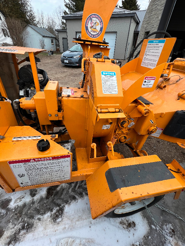 Bandit Wood Chipper for sale in Other in Kitchener / Waterloo - Image 4