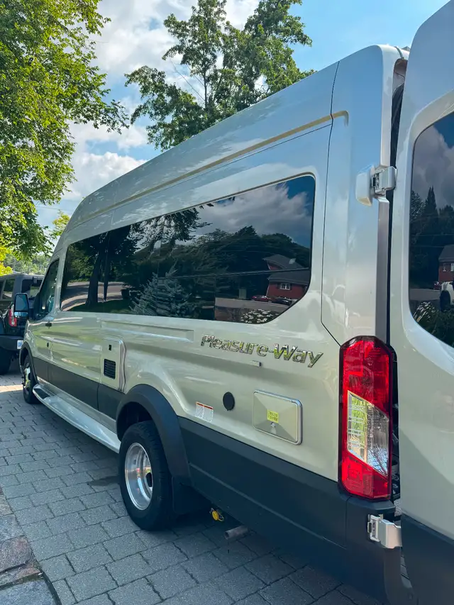 Final reduction 2021/2022 Pleasure Way Ontour 2.2 for sale in RVs & Motorhomes in Muskoka - Image 3