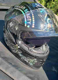 Motorcycle Helmet Size LargeBuilt in Retractable sun visor