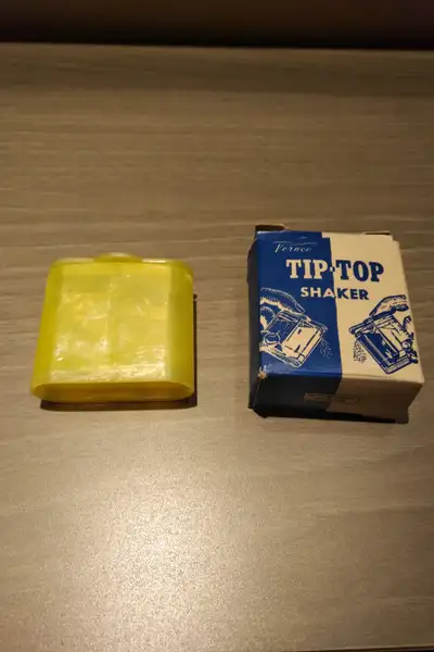 VERNCO LUNCH BOX SALT AND PEPPER SHAKER WITH ORIGINAL BOX, View more