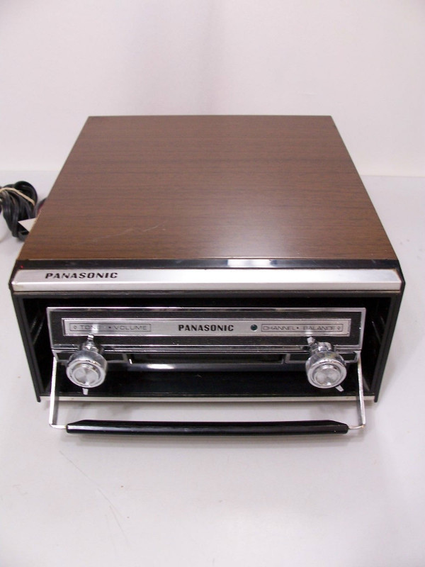 Panasonic lecteur cassette 8 pistes / 8 tracks player DÉFECTUEUX dans Autre  à Laval/Rive Nord