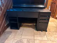 Desk and rolling drawers