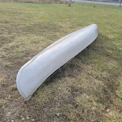 aluminum grumman canoe