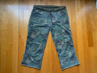 Size Small Capri Pants, View more