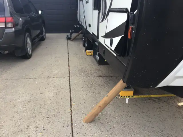 RV Stabilizer in RV & Camper Parts & Accessories in Saskatoon - Image 4