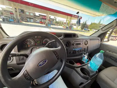 Ford Majestic 2017  **Financing&nbsp;Available***, View more