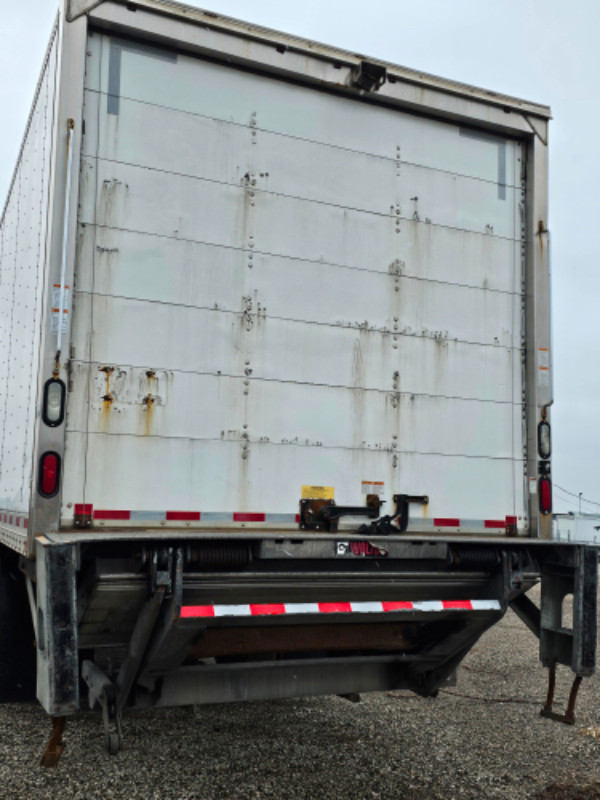 2018 HINO TRUCK 268 dans Camions lourds  à Région de Mississauga/Peel - Image 4