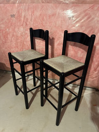 Bar stools (set of 2) 