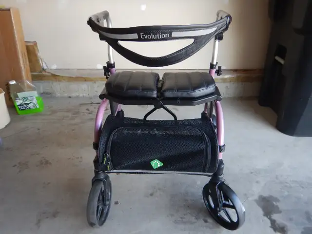Medical Walker in Health & Special Needs in Edmonton - Image 3