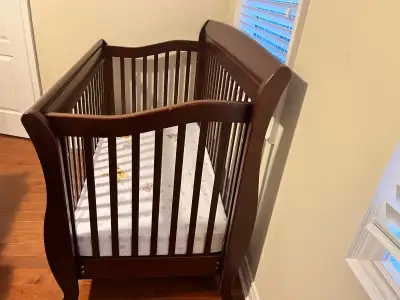 BROWN WHOLE WOOD CRIB LIKE NEW INCLUDING MATRESS SIZE 52"x27.5", View more