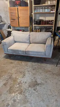 Couch in good condition 