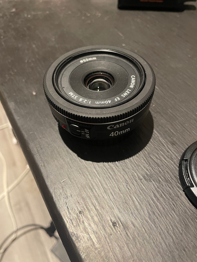 EF 40mm f2.8 STM Lens - Mint condition  in Cameras & Camcorders in Mississauga / Peel Region