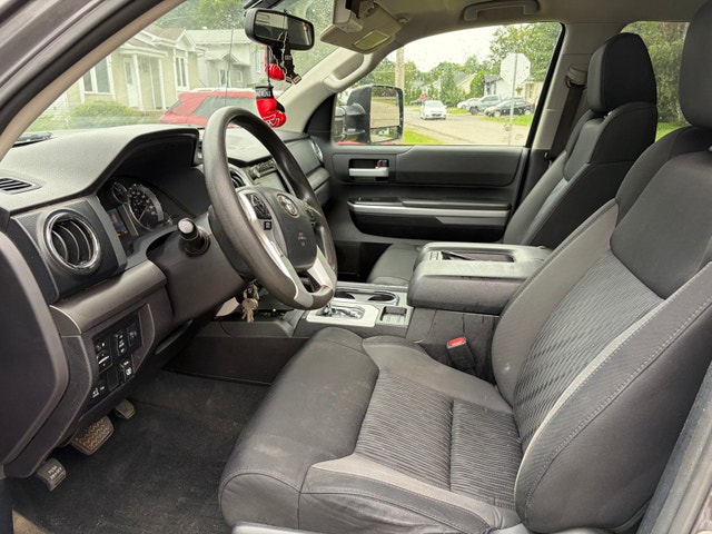 Toyota Tundra SR5 Double Cab 4x4 — photo 3