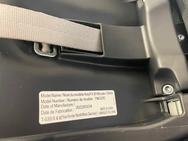 Chicco KeyFit 30 Infant Car Seat + Base in Strollers, Carriers & Car Seats in Ottawa - Image 8
