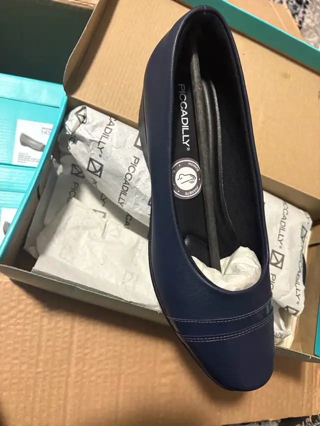 piccadilly women shoes in Women's - Shoes in Kitchener / Waterloo - Image 2