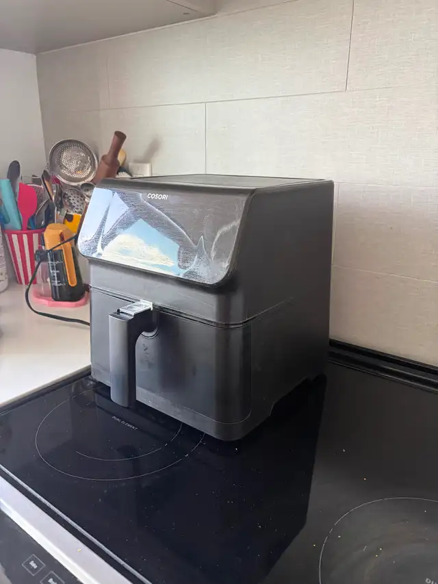 Moving out sale, kitchen aid appliances, study table, iron stand in Multi-item in Mississauga / Peel Region - Image 5