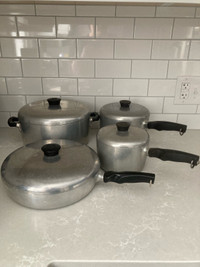 Trying to pay bills – Cookware Set