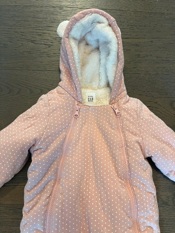 Baby gap pink cozy snowsuit 6-12M NWT ret $118 in Clothing - 9-12 Months in City of Toronto - Image 2