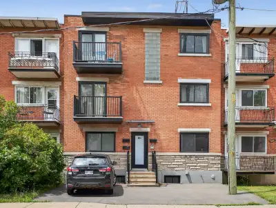 Charmant condo de 3 chambres à coucher complètement rénové (949 pi²) situé au 961, boul. Curé-Poirie...