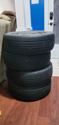 Set of 4 all season tires/rims 196/60R15