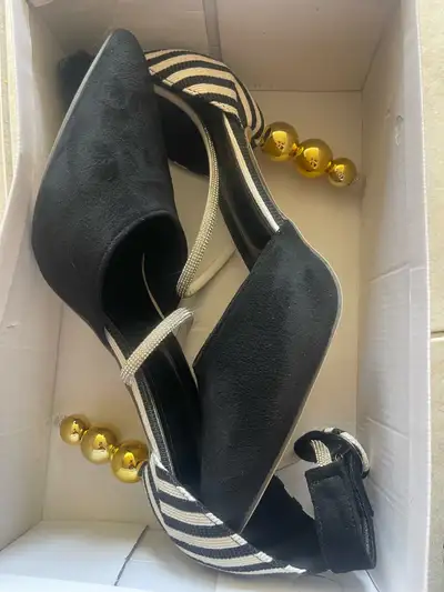 Heeled shoes , View more