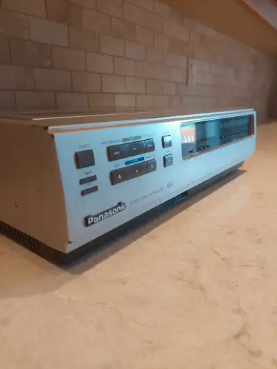 For vintage electronics enthusiasts, I am offering a rare 1983 Panasonic Omnivision VCR Model PV-122...