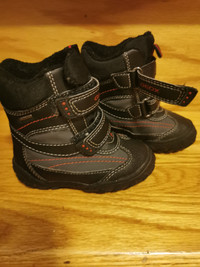 New baby boots size 2, $5