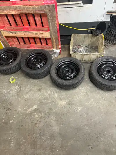 Good used winter tires on steel rims Around 5–6/32 tread One tire different brand but same size Fres...