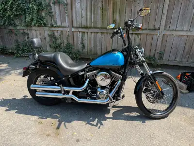 2011 Harley Blackline FXS 96 cu , 6 speed, ABS 88000km Rhinehart mufflers, quick release sissy bar,...
