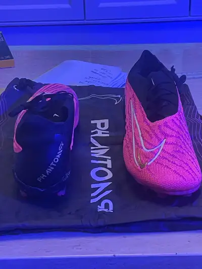 Nike Phantom GX Elite FG Soccer cleat. BNIB. Perfect condition. Size 7.5 (US), 40.5 (Eur).