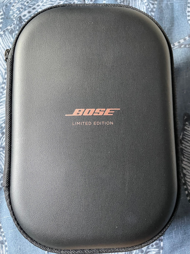 Bose - QuietComfort 35 II Wireless Noise Cancelling Headphones  in Headphones in Moncton - Image 4