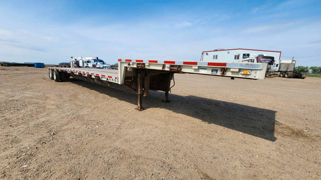 Tandem step deck for sale in Heavy Trucks in Medicine Hat - Image 4