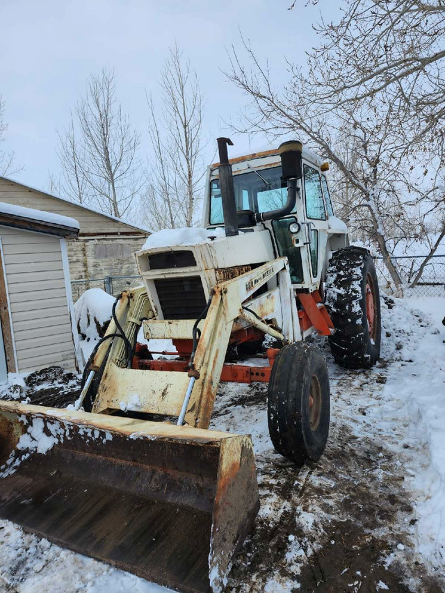 1175 case tractor. Turbo charge.Tractor for sale. in Outdoor Décor in Medicine Hat - Image 2
