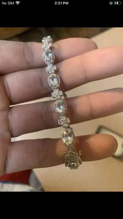 Womens bracelet 6.04carats, View more
