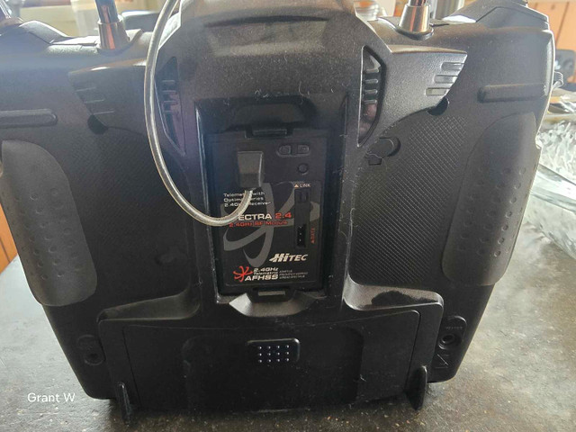 Hitec Aurora 9 rc plane radio in Hobbies & Crafts in Winnipeg - Image 2