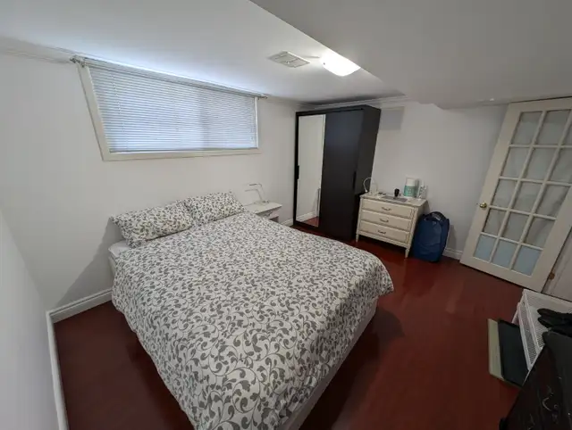 Room for Rent (Yorkdale) - Males Only in Room Rentals & Roommates in City of Toronto - Image 8