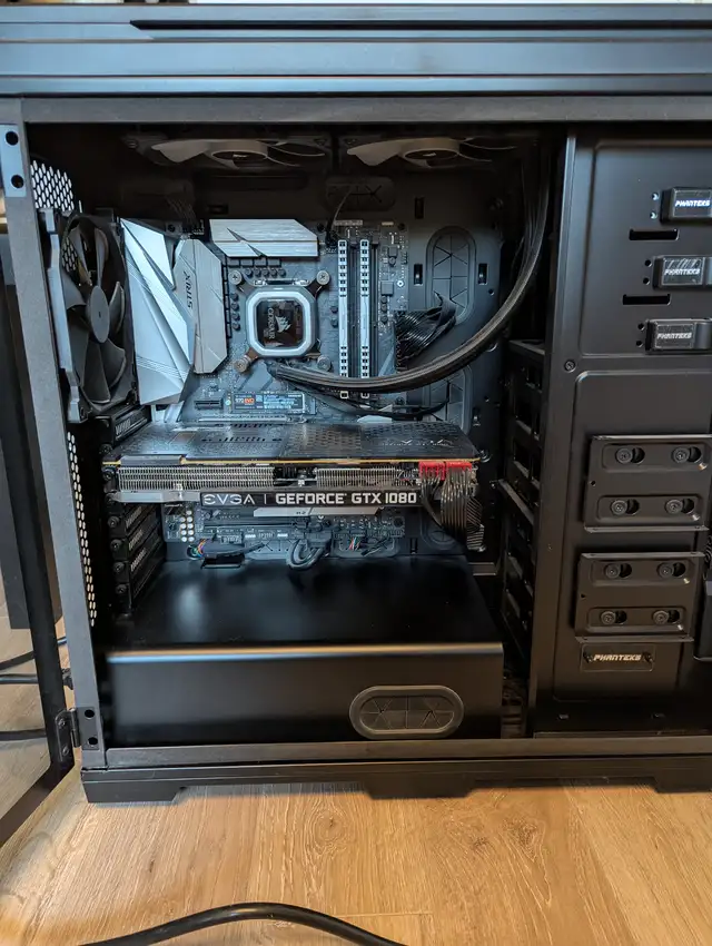 Custom Gaming PC in Desktop Computers in Markham / York Region - Image 6