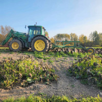 John Deere 3945 swing plow