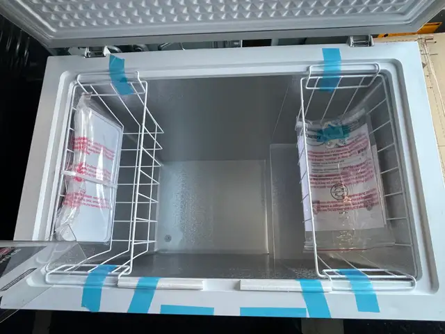 NEW Danby Chest Freezer (MANUAL DEFROST) 7.0 Cu.Ft in Freezers in London - Image 5