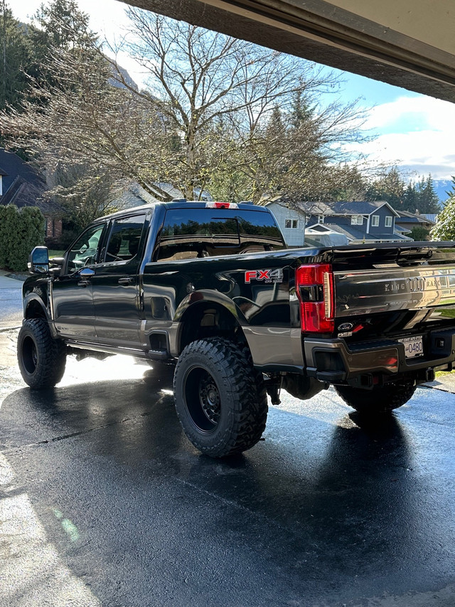 2023 f350 king ranch with CARLI LIFT in Cars & Trucks in Sunshine Coast - Image 2