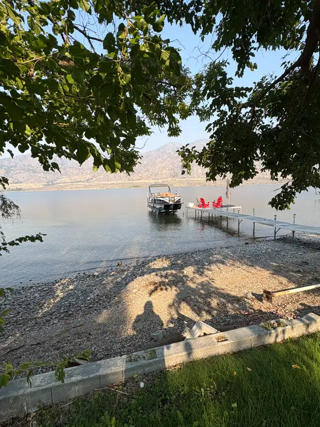 2021 25 FOOT BERKSHIRE PONTOON 25E STS 3.0. LIKE NEW in Powerboats & Motorboats in Penticton - Image 14