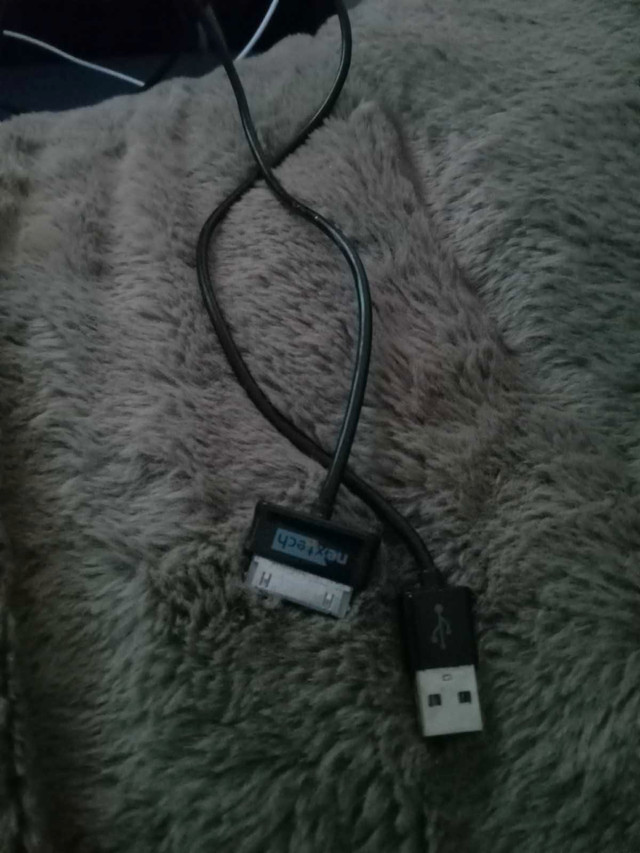 Old tablet cord in General Electronics in Truro