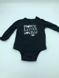 "Moms little rocker" Baby onsie sz 6-12 mnths