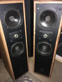 Polk audio 8T monitors