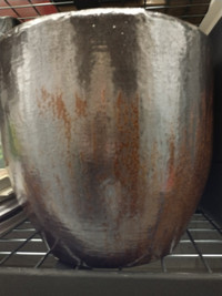 Cache-pot brun-marron laqué en céramique